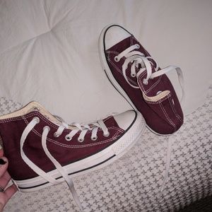 Maroon High top converse